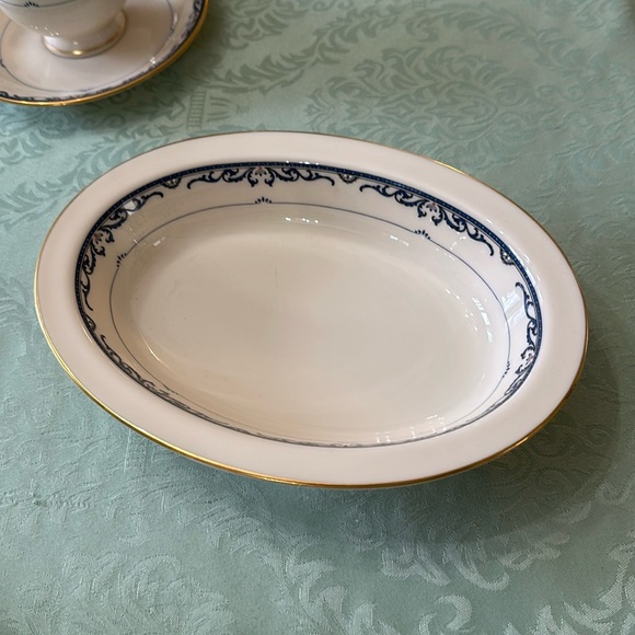 Lenox ‘Liberty’ fine china serving dish - Picture 1 of 6